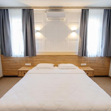 281 Hotel 比什凯克 外观 照片