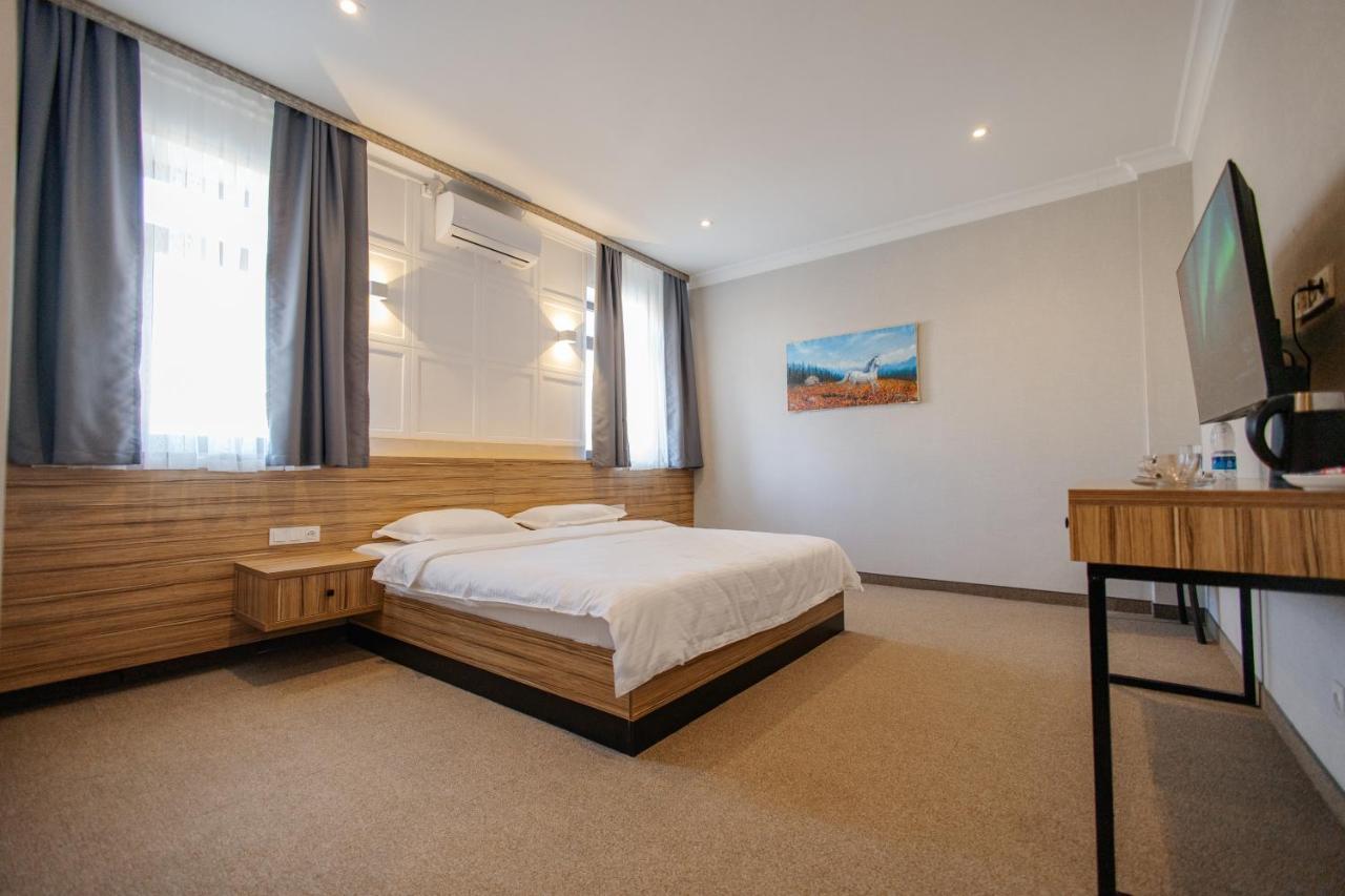281 Hotel 比什凯克 外观 照片
