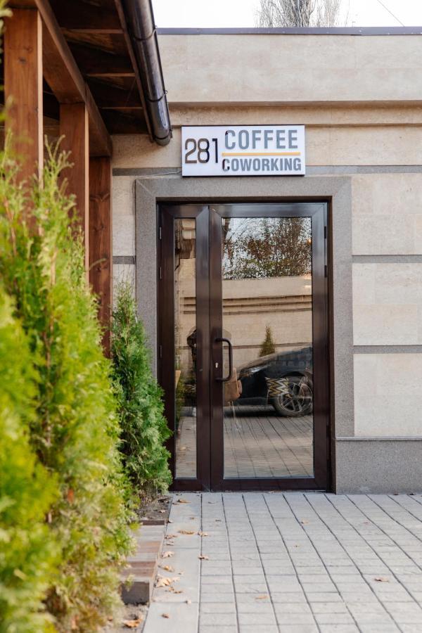 281 Hotel 比什凯克 外观 照片