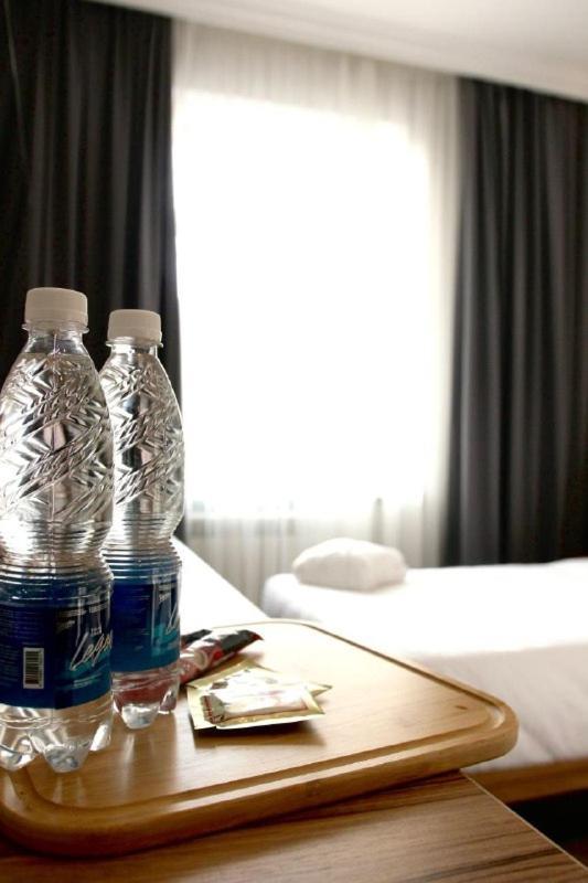 281 Hotel 比什凯克 外观 照片